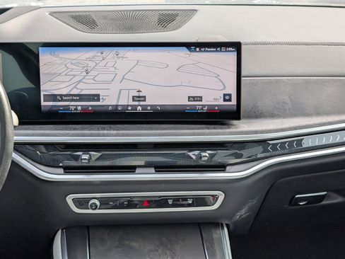 Used 2024 BMW X5 xDrive40i w/ Executive Package image 18