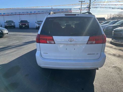 Used 2005 Toyota Sienna CE image 7