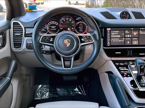 Used 2019 Porsche Cayenne image 5