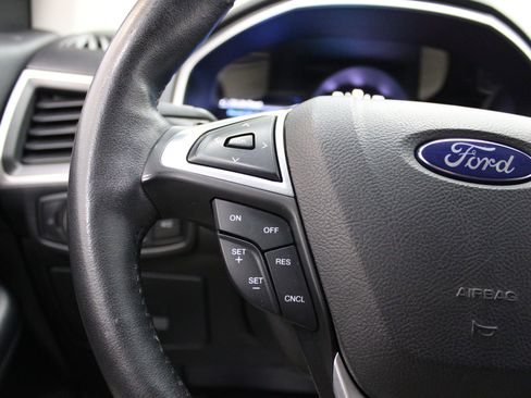 Used 2015 Ford Edge SEL w/ Equipment Group 201A AWD/4WD image 33