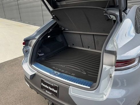 New 2026 Porsche Cayenne Coupe AWD/4WD image 35