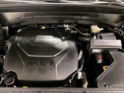 Used 2025 Kia Telluride S image 10