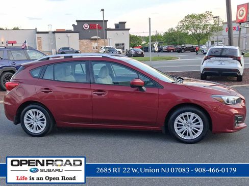 Used 2017 Subaru Impreza 2.0i Premium AWD/4WD image 5