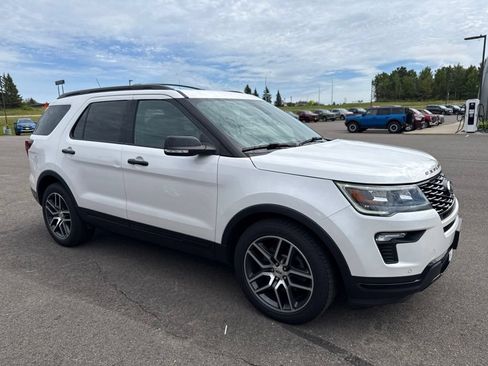 Used 2018 Ford Explorer Sport AWD/4WD image 9