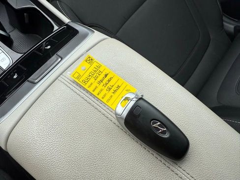 Used 2024 Hyundai Tucson SEL FWD image 29
