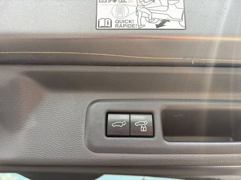 Used 2025 Toyota Sequoia 4WD image 18