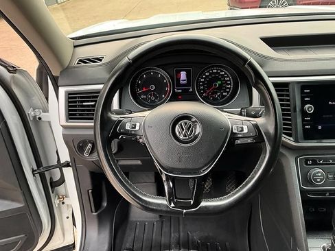 Used 2019 Volkswagen Atlas SE FWD image 32