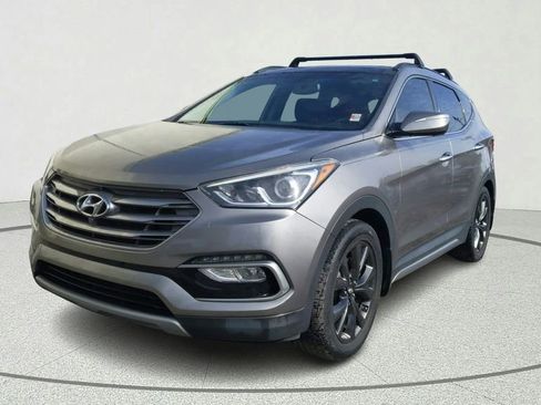Used 2018 Hyundai Santa Fe Sport FWD image 3