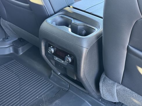 New 2026 Chevrolet Traverse LT w/ Midnight/Sport Edition image 28