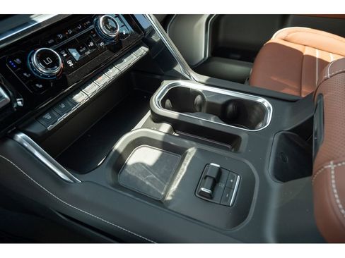 New 2026 GMC Sierra 2500 Denali Ultimate w/ LPO, Black Badging Package AWD/4WD image 26