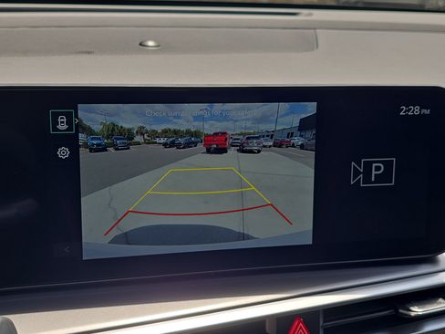 Certified 2024 Kia Sorento LX FWD image 23