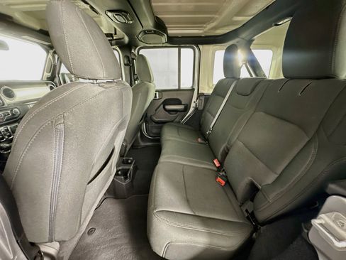 Used 2019 Jeep Wrangler Unlimited Sport S AWD/4WD image 26