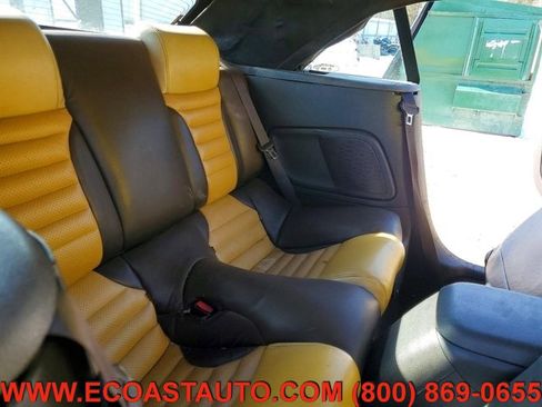 Used 2005 Ford Mustang GT Premium image 11