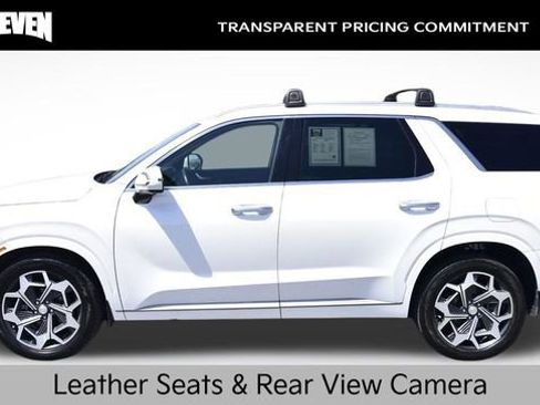 Used 2022 Hyundai Palisade Calligraphy FWD image 2
