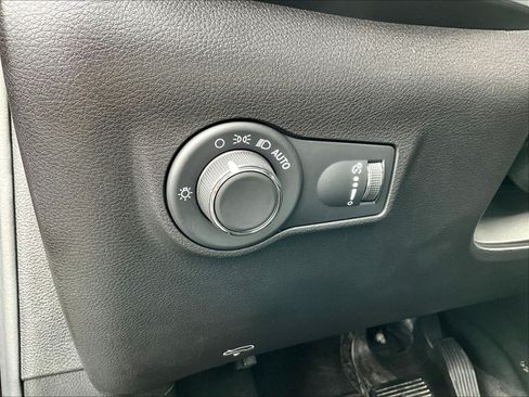 Used 2023 Jeep Compass Sport AWD/4WD image 36