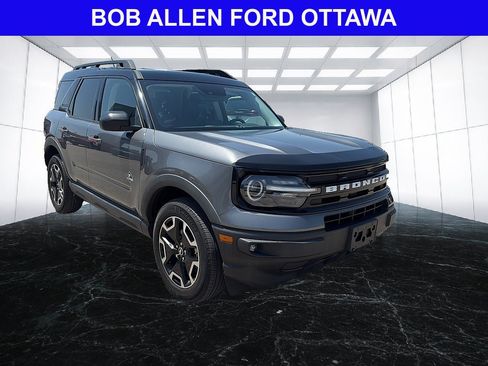 Used 2023 Ford Bronco Sport Outer Banks w/ Tech Package AWD/4WD image 6