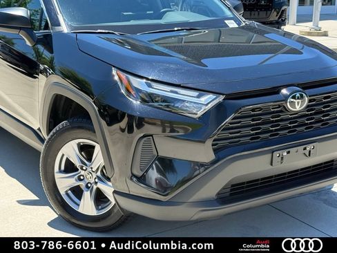 Used 2025 Toyota RAV4 LE AWD/4WD image 5