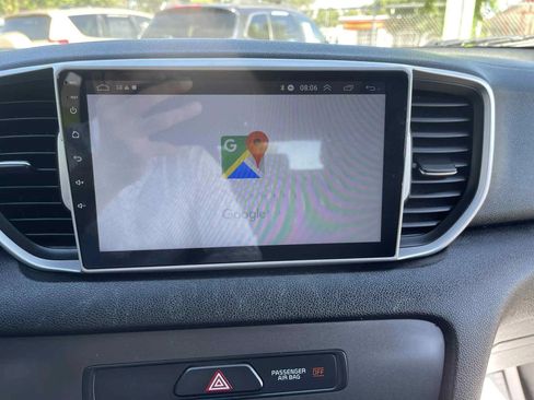 Used 2017 Kia Sportage LX image 18