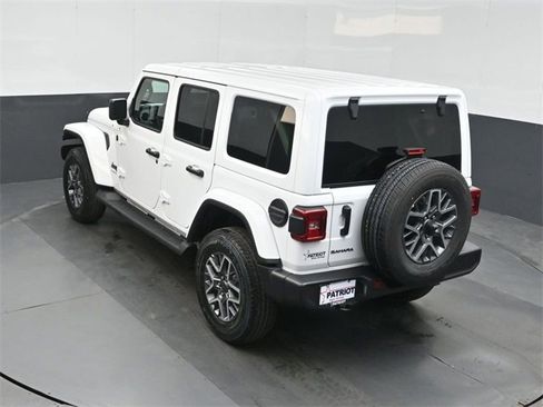 New 2026 Jeep Wrangler Sahara image 32