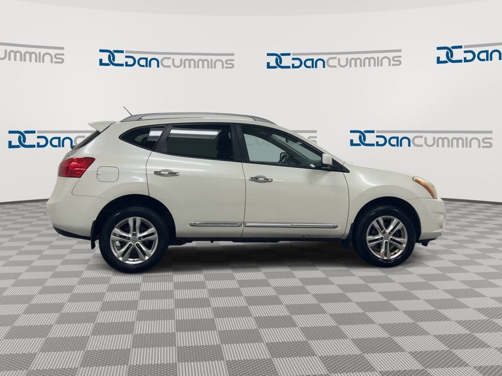 Used 2013 Nissan Rogue SV AWD/4WD image 9