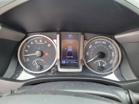 Used 2020 Toyota Tacoma SR5 image 17