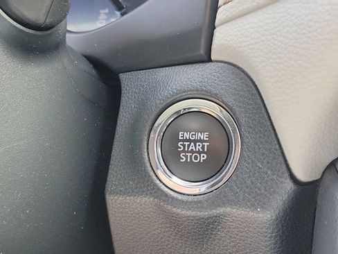 Used 2023 Toyota RAV4 XLE Premium image 34