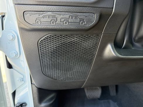 Used 2024 Jeep Wrangler Unlimited Rubicon AWD/4WD image 27