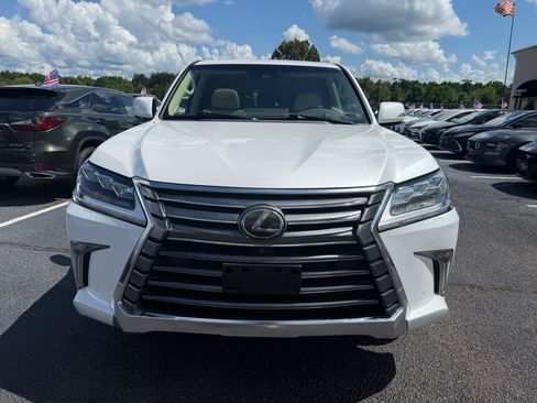 Used 2019 Lexus LX 570 4WD w/ Luxury Package image 3