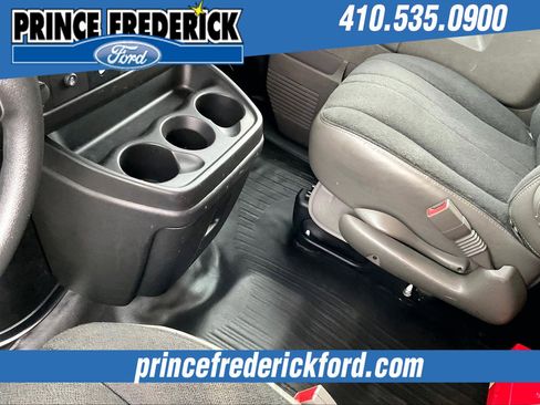 Used 2024 GMC Savana 2500 G25 w/ Driver Convenience Package image 16