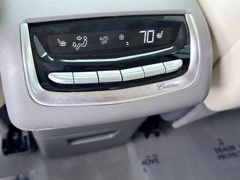 Used 2024 Cadillac XT6 Premium Luxury FWD image 20