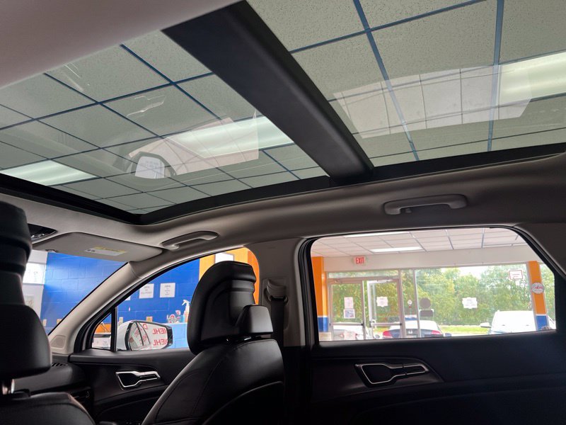 New 2026 Kia Sportage SX FWD image 18