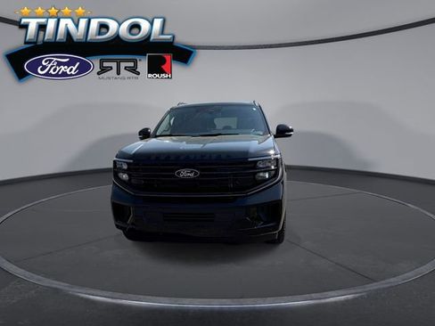 New 2026 Ford Expedition Platinum w/ Stealth Appearance Package AWD/4WD image 4