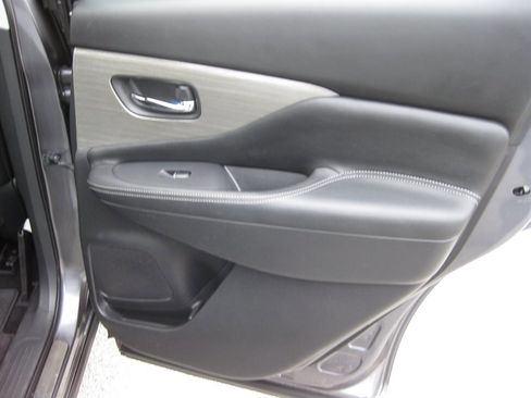 Used 2017 Nissan Murano Platinum w/ Platinum Technology Package FWD image 34