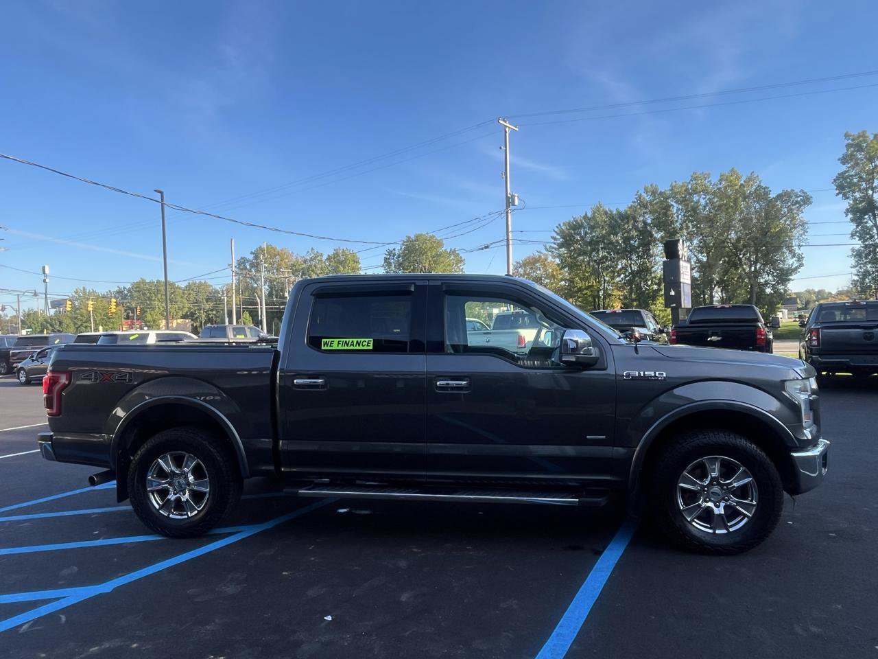 Used 2015 Ford F150 Lariat w/ Equipment Group 502A Luxury AWD/4WD image 4