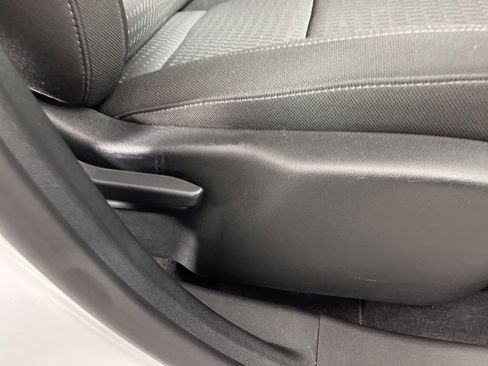 Certified 2025 Chevrolet Equinox LT image 6