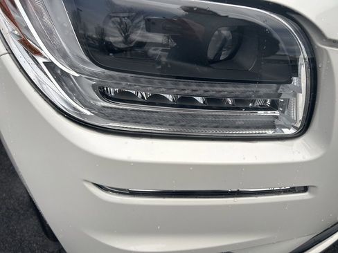 Used 2021 Lincoln Navigator Black Label w/ Cargo Convenience Package image 5