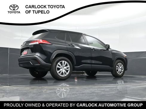 Used 2025 Toyota Corolla Cross L FWD image 43