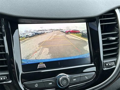 Used 2020 Chevrolet Trax LT w/ Driver Confidence Package image 35