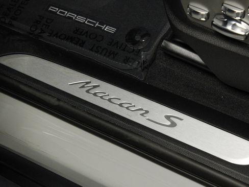 New 2026 Porsche Macan S AWD/4WD image 25