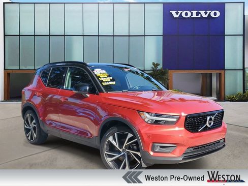 Used 2020 Volvo XC40 T5 R-Design AWD/4WD image 1