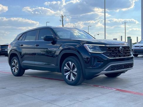 New 2026 Volkswagen Atlas Cross Sport SE image 6