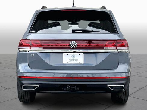New 2026 Volkswagen Atlas SE FWD image 4
