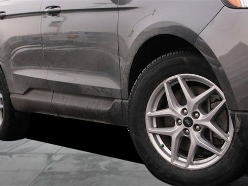 Certified 2024 Ford Edge SEL image 3