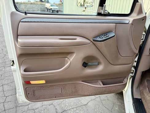 Used 1995 Ford F250 XLT image 95