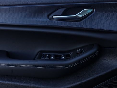 New 2025 Jeep Grand Cherokee L Altitude image 24