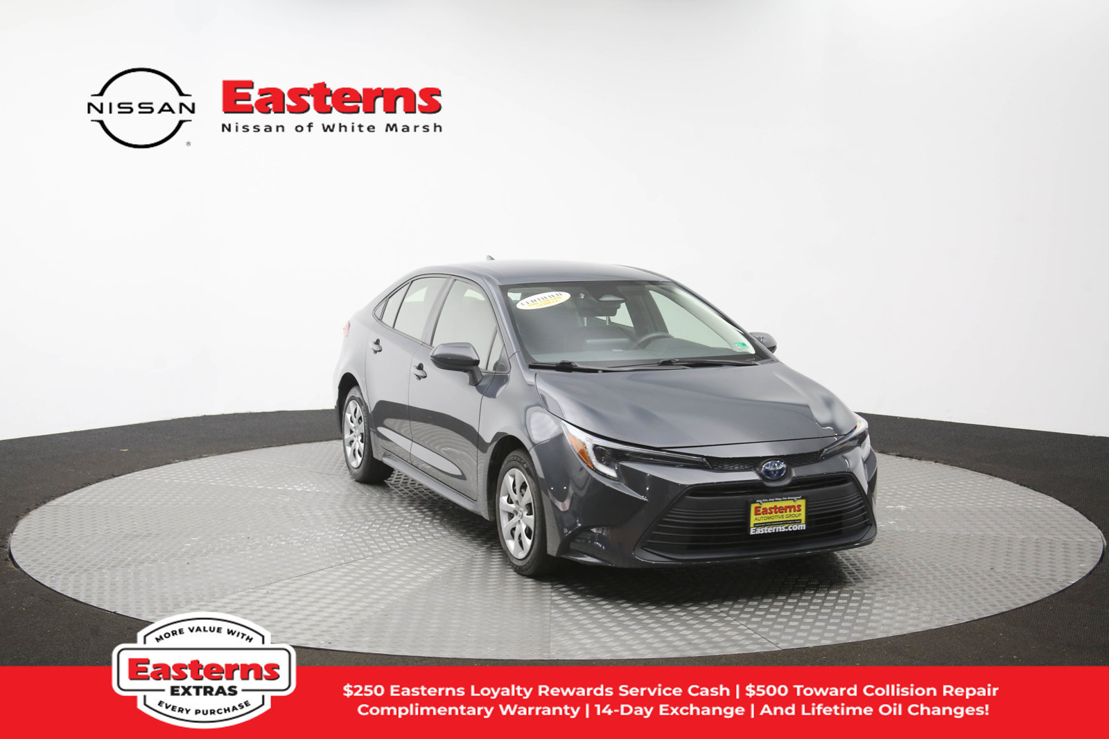 Used 2023 Toyota Corolla LE w/ Carpet Mat Package (TMS) FWD image 47