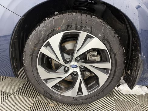 Used 2025 Subaru Legacy Premium image 13