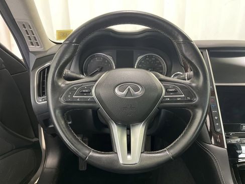 Used 2018 INFINITI Q50 Luxe w/ Cargo Package (L95) AWD/4WD image 6