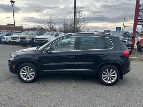 Used 2017 Volkswagen Tiguan Wolfsburg Edition image 8