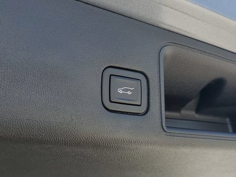 Used 2019 GMC Terrain Denali w/ Driver Alert Package II AWD/4WD image 8